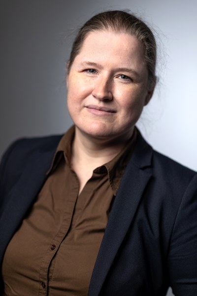 Dr. Heidi Heinrichs