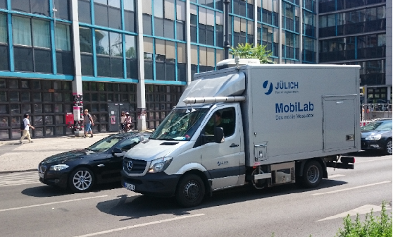 MOBILAB - The Mobile Laboratory